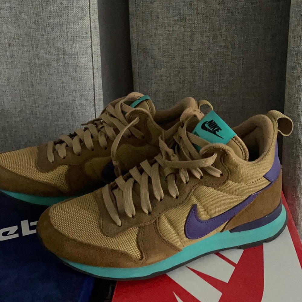 Nike Internationalist High-top Sneaker